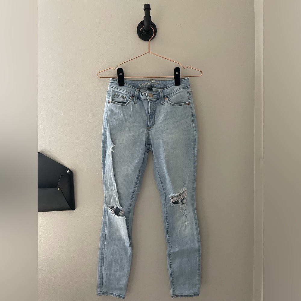 Women Universal Thread Skinny Jeans